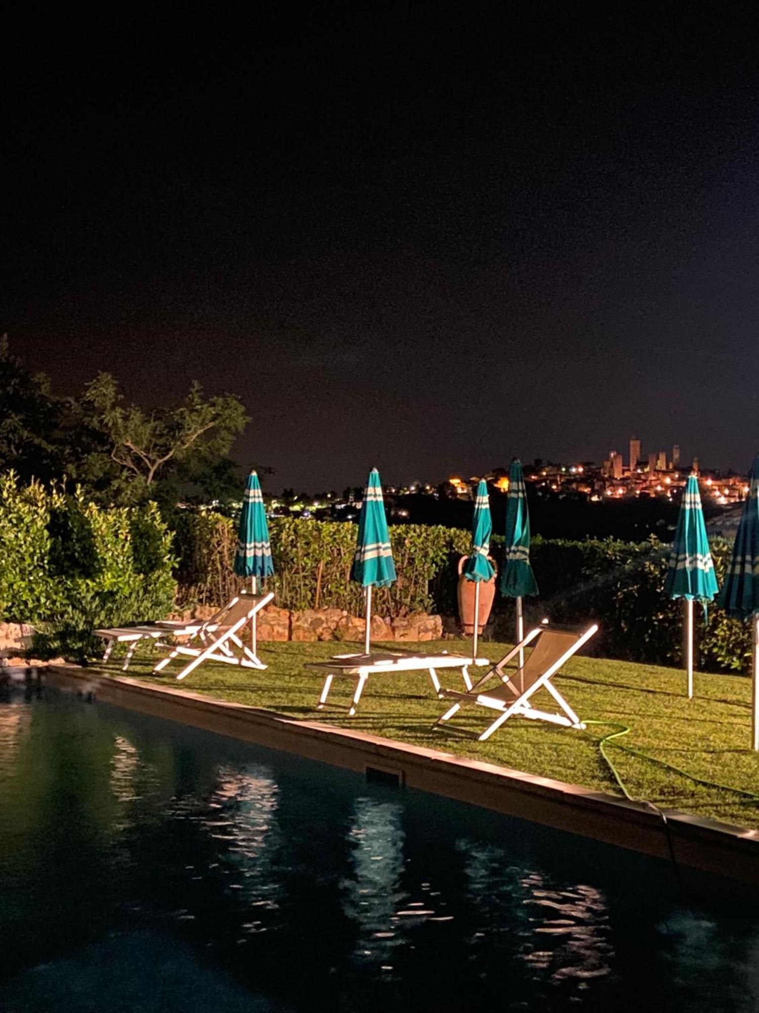 Bed & Breakfast Casale Gregoriano And Apartaments San Gimignano Bagian luar foto