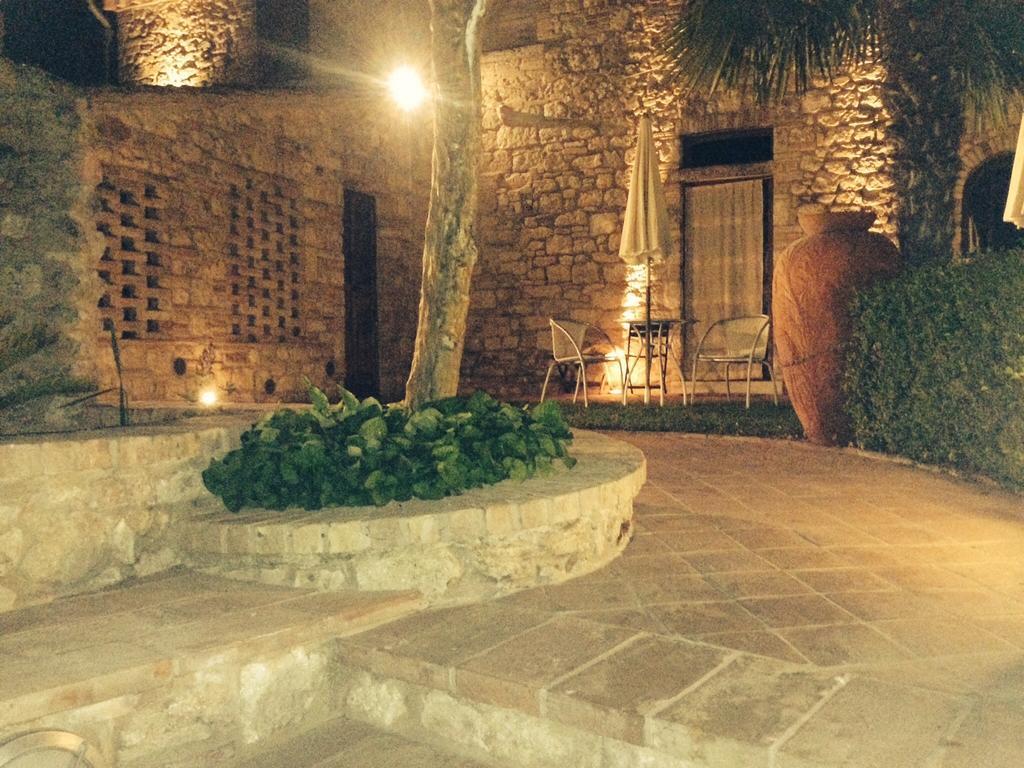 Bed & Breakfast Casale Gregoriano And Apartaments San Gimignano Bagian luar foto